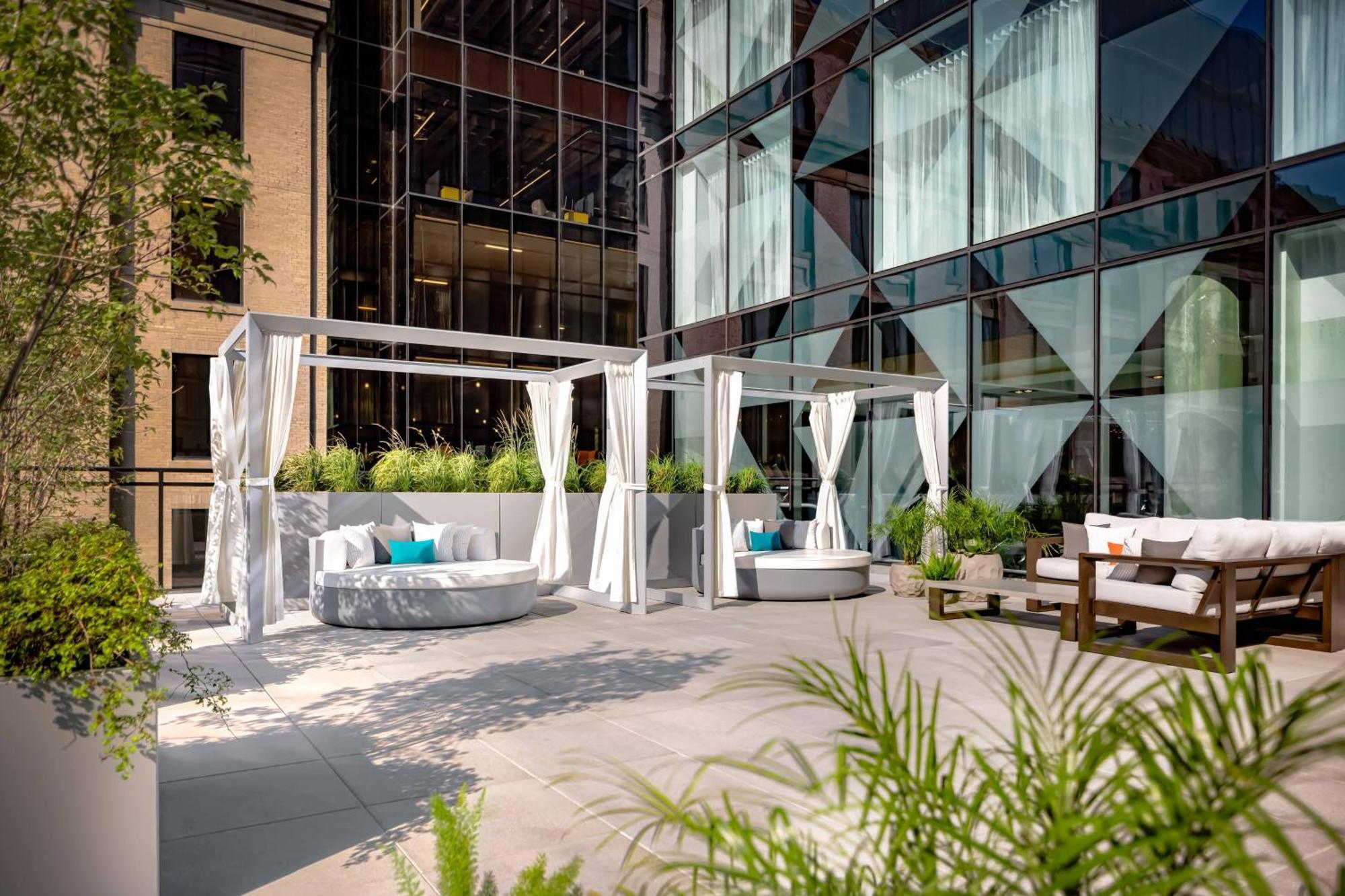 Humaniti Hotel Montreal, Autograph Collection المظهر الخارجي الصورة