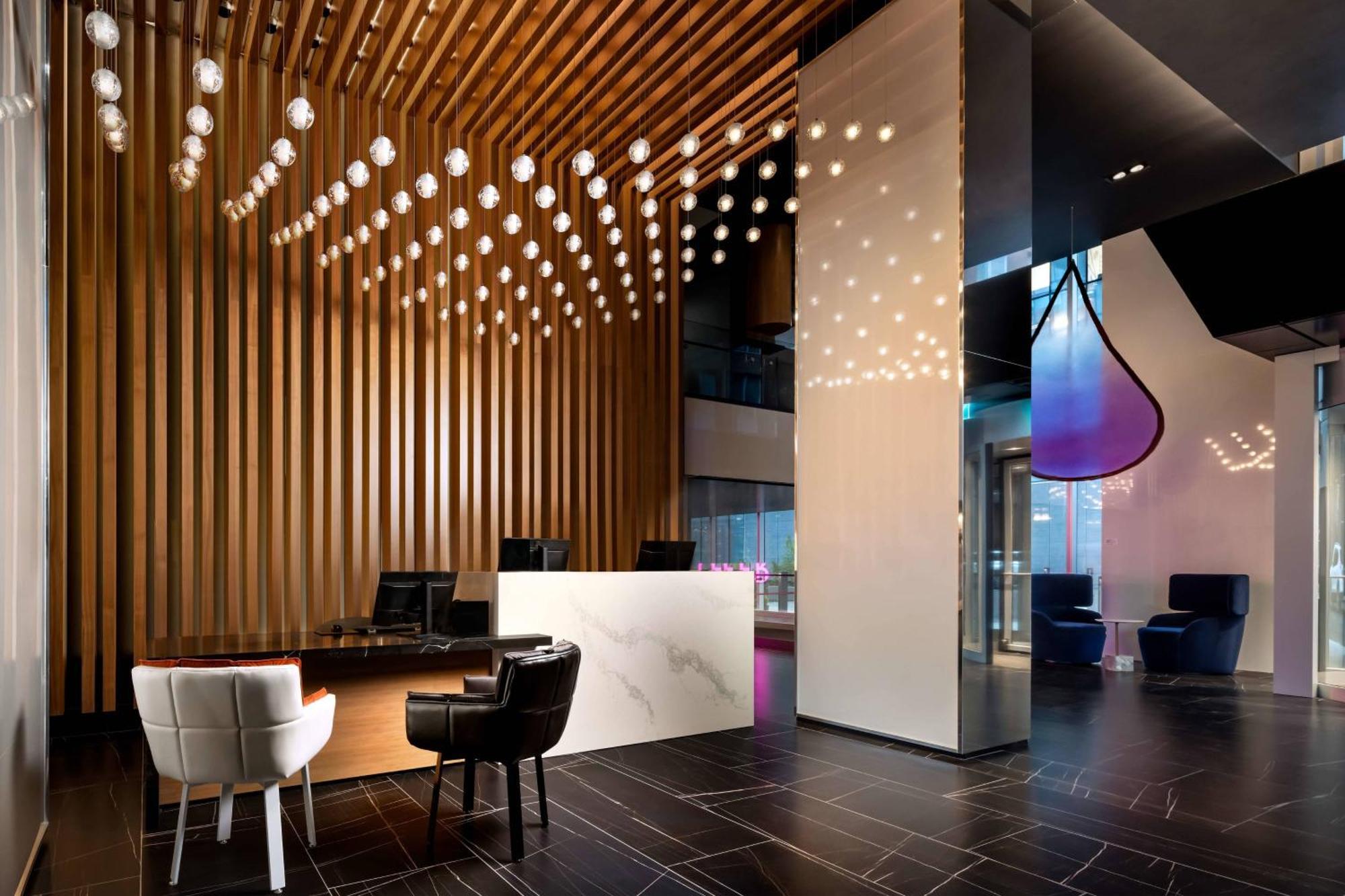 Humaniti Hotel Montreal, Autograph Collection المظهر الخارجي الصورة