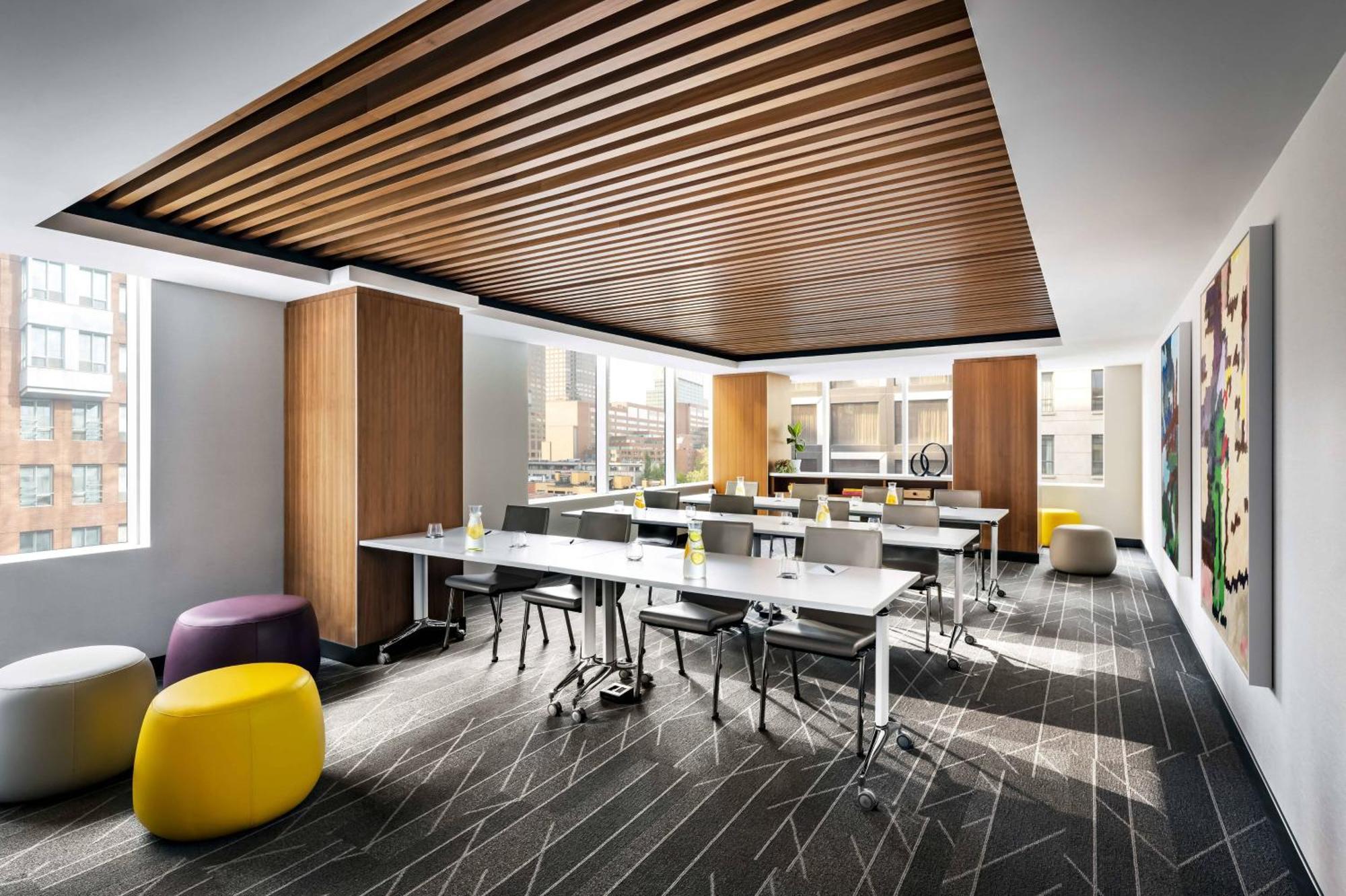 Humaniti Hotel Montreal, Autograph Collection المظهر الخارجي الصورة