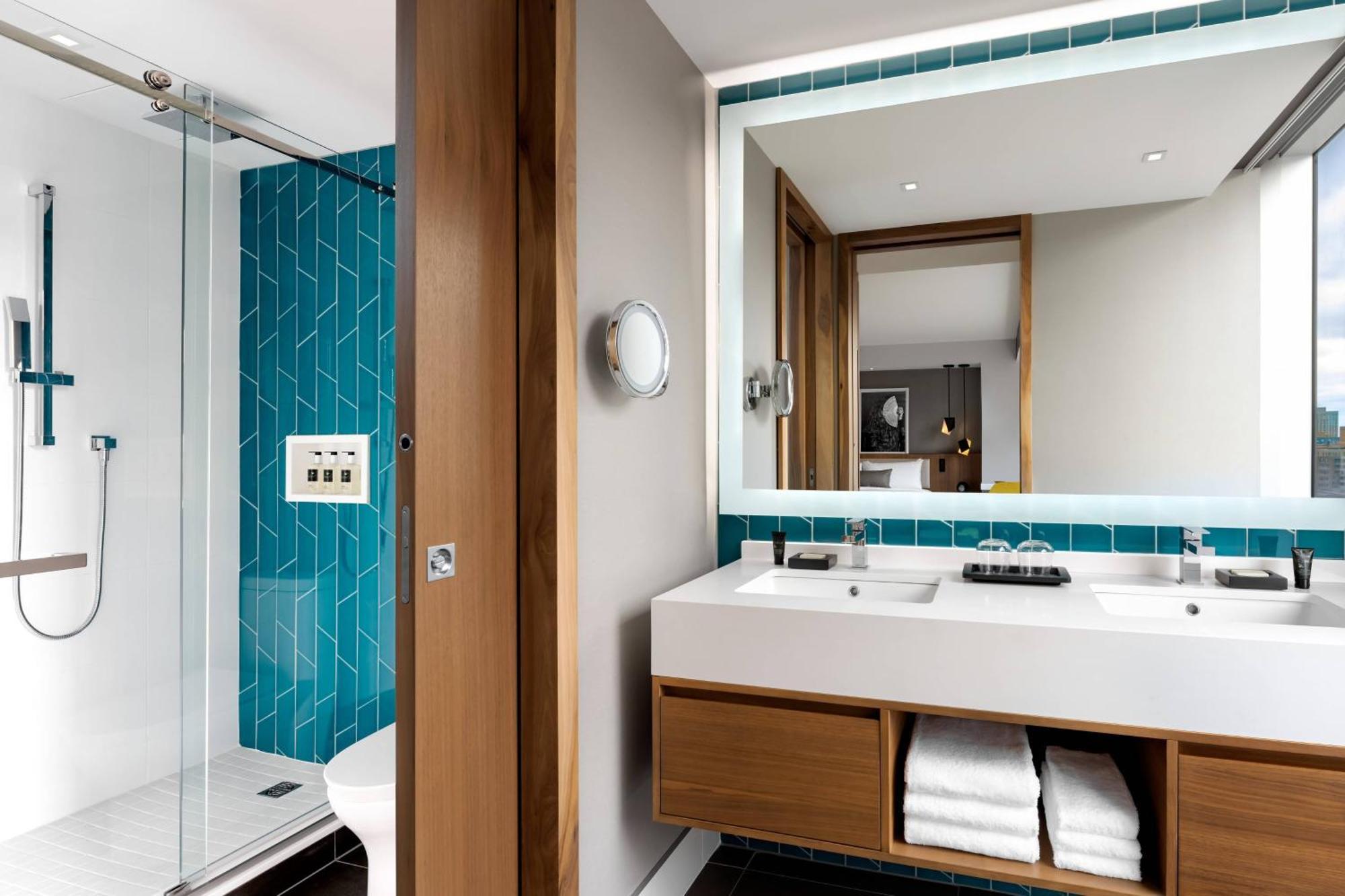 Humaniti Hotel Montreal, Autograph Collection المظهر الخارجي الصورة